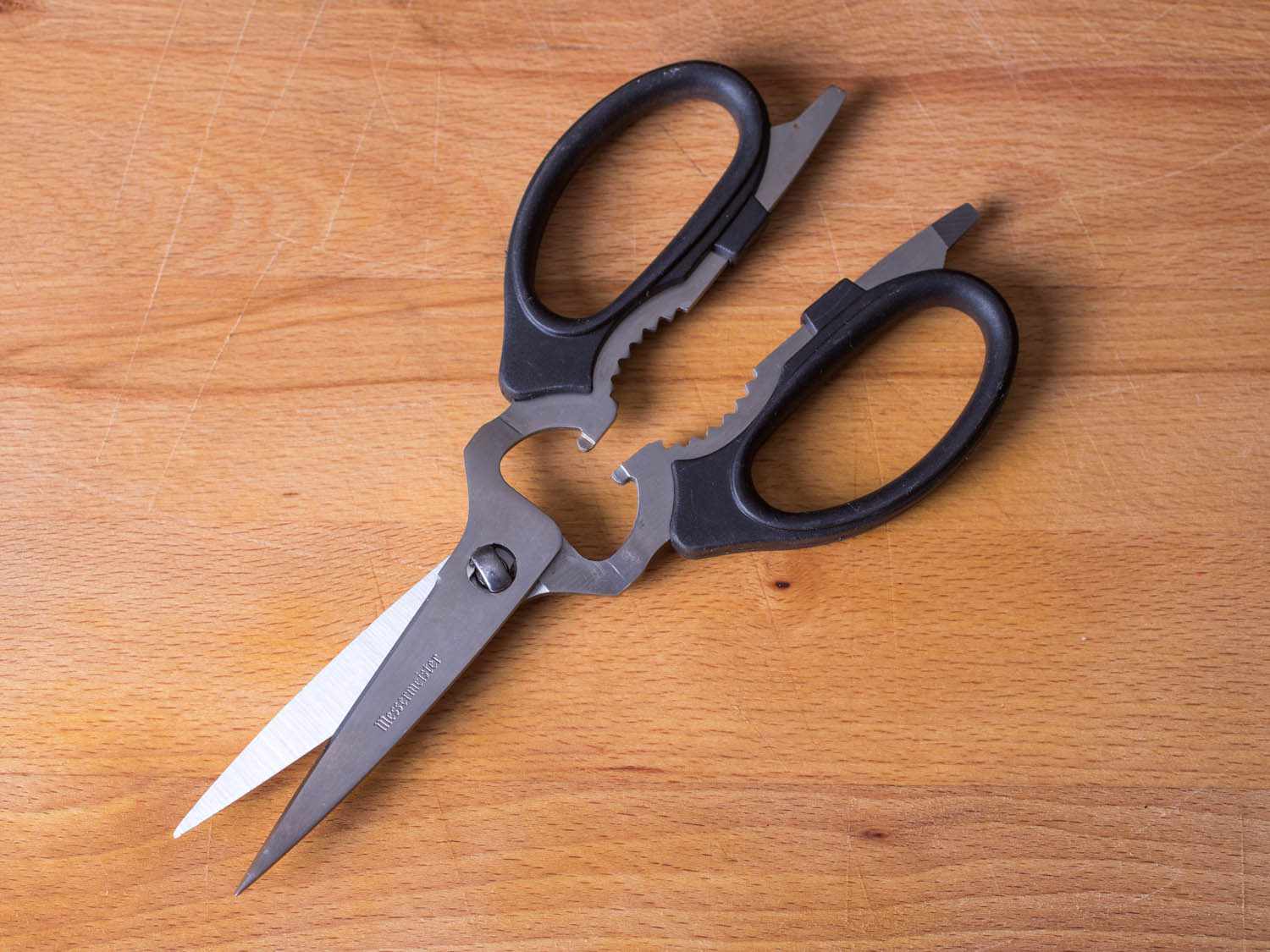 The Essential Guide to Sabatier Kitchen Shears: Unlocking Culinary Versatility